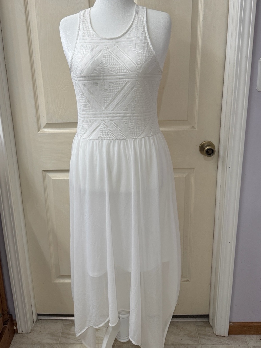 NWT H&M Divided Cream-White Sleeveless Flowy Dress Sheer with Lining  size 14